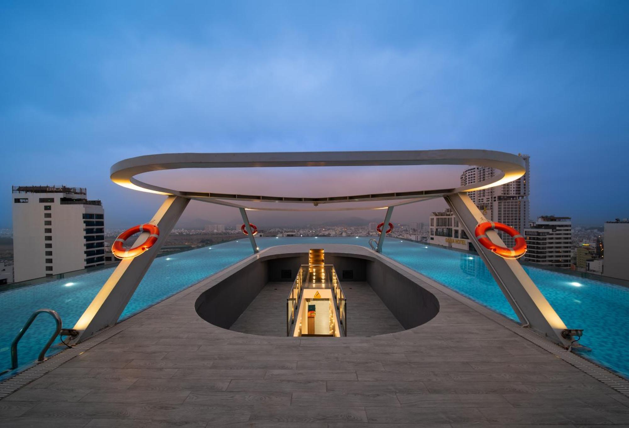 Grand Tourane Nha Trang Hotel Bagian luar foto