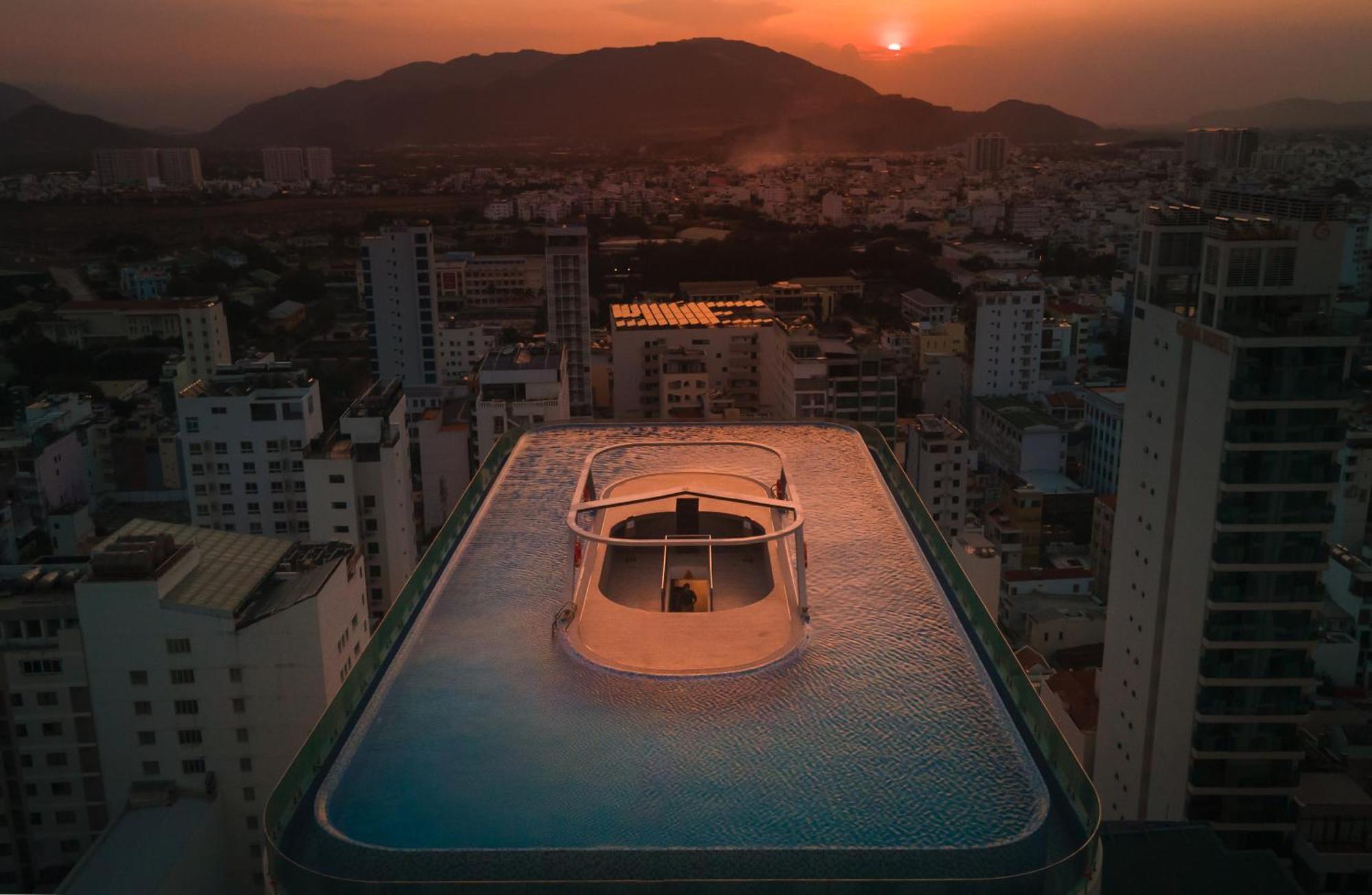 Grand Tourane Nha Trang Hotel Bagian luar foto