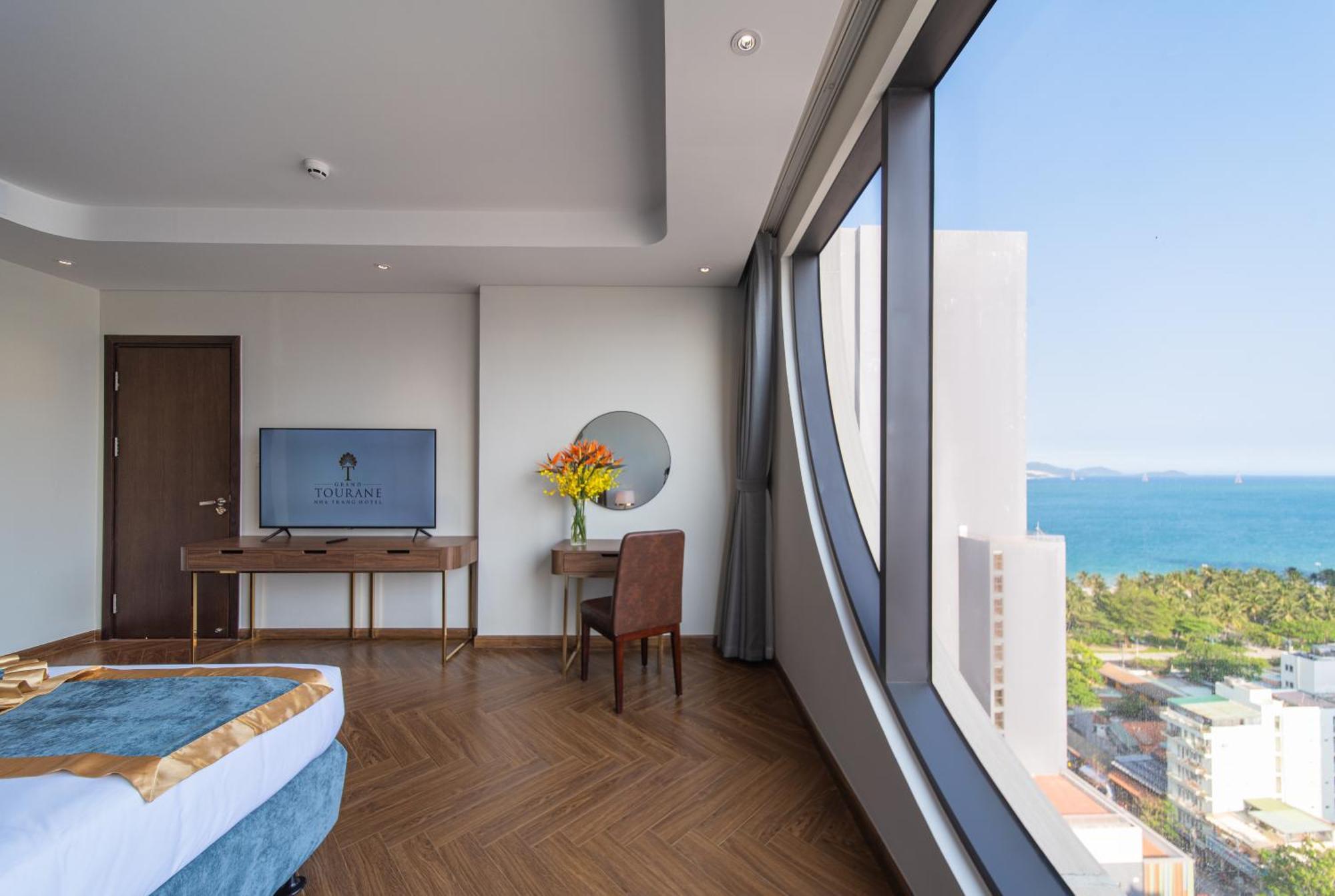 Grand Tourane Nha Trang Hotel Bagian luar foto