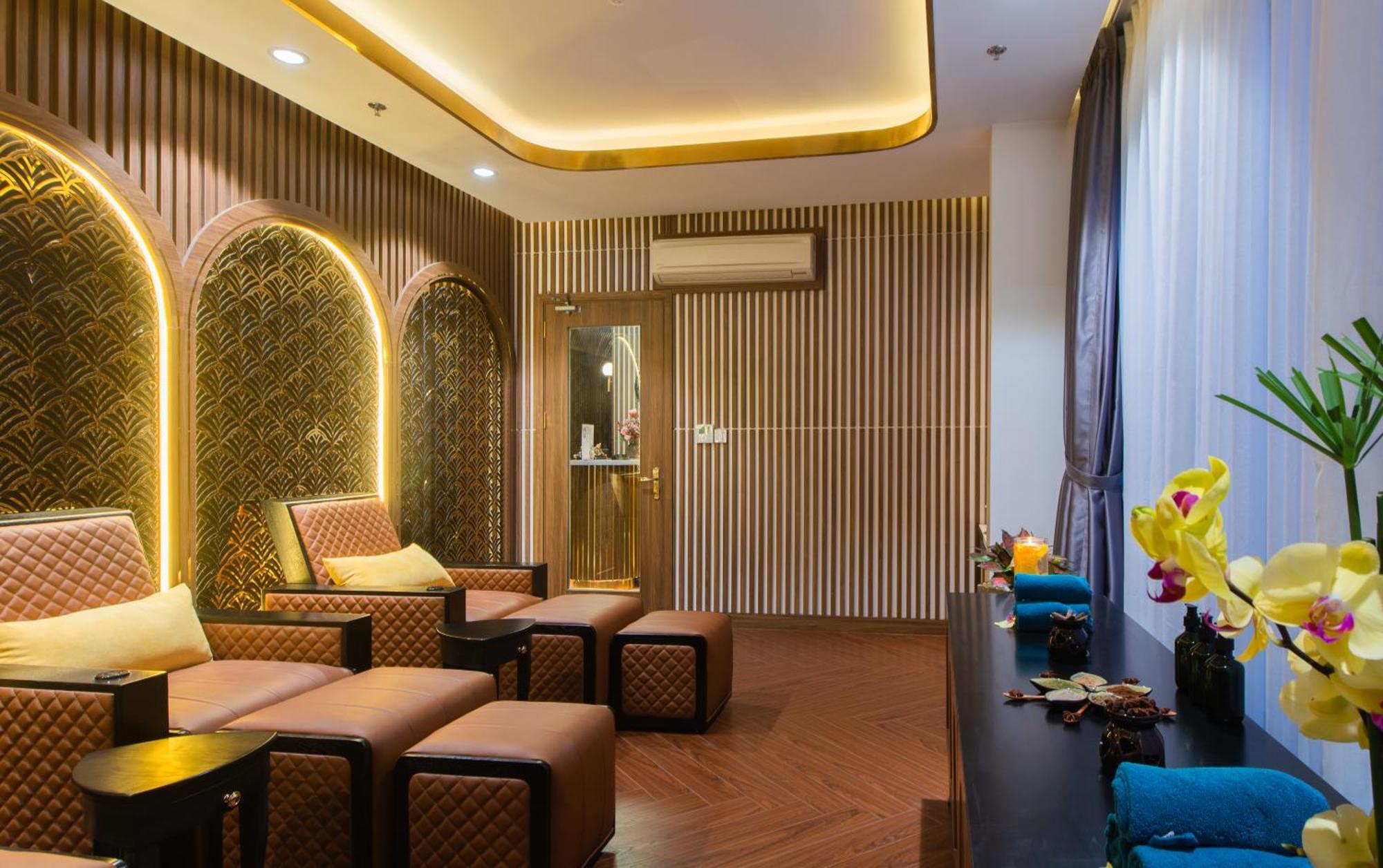 Grand Tourane Nha Trang Hotel Bagian luar foto